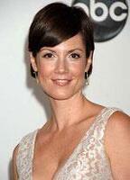 Zoe McLellan nude scenes profile