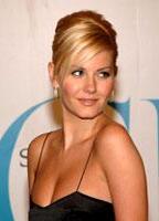 Elisha Cuthbert nude scenes profile