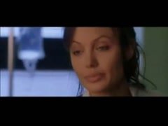 Angelina Jolie in Taking Lives 1