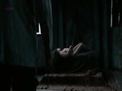 Halina Reijn nude, boobs scene in Isabelle 10