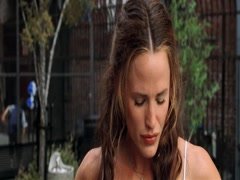 Jennifer Garner cleavage, hot scene in Daredevil 11