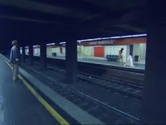 Debora Cali nude, striping scene in L'Ultimo Metro 15
