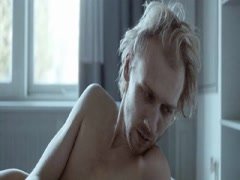 Hannah Hoekstra nude, boobs scene in Hemel 17