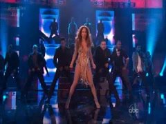 Jennifer Lopez Bends Over 3