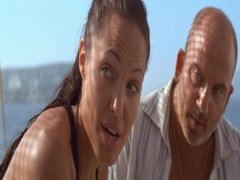 Angelina Jolie hot scene in Tomb Raider 7
