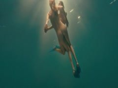 Kelly Brook nude, diving scene in Piranha 14