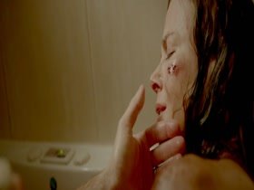 Nicole Kidman Bathtub , Wet in Strangerland (2015) 19