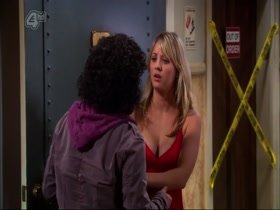 Kaley Cuoco cleavage scene in Big Bang Theory  10