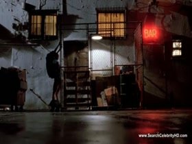 Linda Fiorentino nude - The Last Seduction (1994) 3
