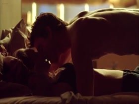 Uma Thurman kissing , hot scene in Prime 3