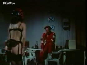 Carmen Di Pietro Nude in Hot Laps 19