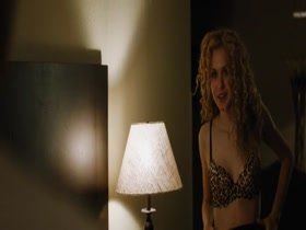 Penelope Mitchell, Jessica Pike in Zipper (2015) 8