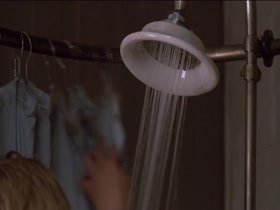 Jennifer Jason Leigh in Rush (1991) 14