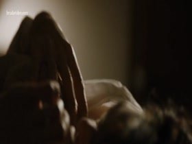 Lena Headey nude, boobs scene in Zipper (2015) 11