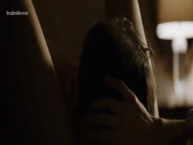 Lena Headey nude, boobs scene in Zipper (2015) 7