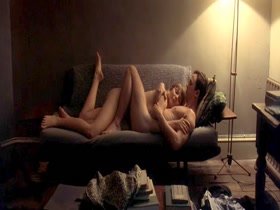 Gwyneth Paltrow Kissing , Hot scene in Sylvia (2003) 14