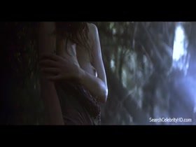 Ximena del Solar bra , boobs scene in Perfidia 9