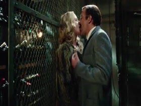 Nicole Kidman Kissing , Blonde in Hemingway & Gellhorn
