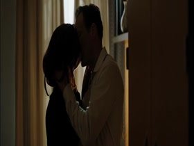 Lena Headey Kissing , Couple scene in Zipper (2015) 5