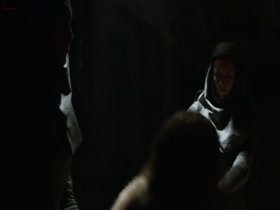 Lena Heady nude, boobs scene in Game of Thrones 2