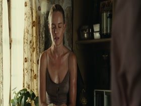 Kate Bosworth cleavage , hot scene in Straw Dogs 12