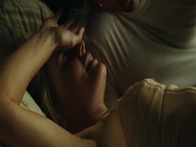 Kate Bosworth cleavage , hot scene in Straw Dogs 8