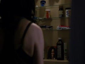 Krysten Ritter in Marvel's Jessica Jones s1e01 (2015) 15