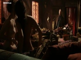 Emilia Clarke Esme Bianco Sahara Knite in Game of Thrones 14