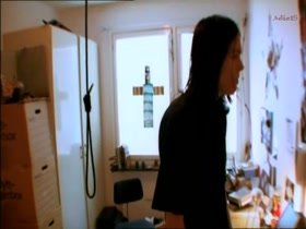 Sanna Brading in Ett hal i mitt hjarta (2004)  6