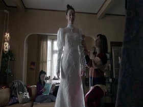Emmy Rossum, Christine Kellogg-Darrin in Shameless S06E10 1