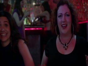 Emmy Rossum, Christine Kellogg-Darrin in Shameless S06E10 14