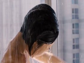 Doona Bae nude, boobs scene in Sense8 S01E04 4
