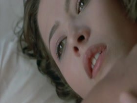 Sophie Marceau in Mes nuits sont plus belles que vos jours (1989) 10