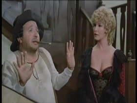Adriana Vega Lingerie , boobs In Al Este del Oeste (1984) 3