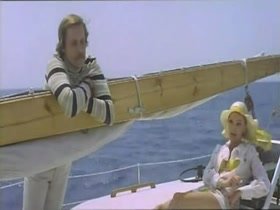 Barbara Rey in El buque maldito (1974) 9