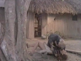 Rosa Gloria Vasquez in Savana violenza carnale (1979) 2