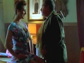 Raquel Evans in Historias de la puta mili (1994) 8