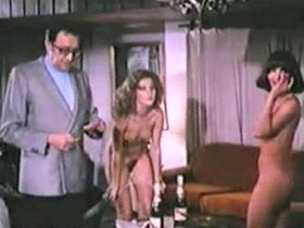 Beatriz Escudero in El primer divorcio (1982) 13