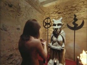 Maria Kosty in Exorcismo (1975) 6
