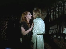 Helga Line in La saga de los Dracula (1973) 3