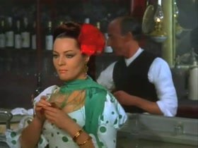 Sara Montiel in La mujer perdida (1966) 13