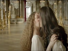 Alexia Giordano in Versailles s1e1 (series) (2015)  15