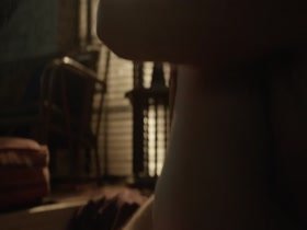 Emmy Rossum in Shameless S05E12 8