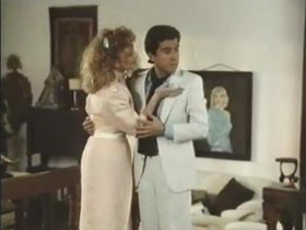 Alejandra Grepi in Playboy en paro (1984) 1