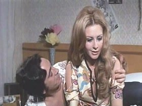 Esperanza Roy in Secuestro a la española (1972) 17