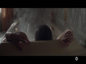 Adele Exarchopoulos Bathroom , boobs In Apnee (2015) 9