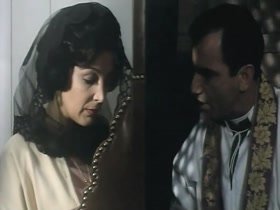 Esperanza Roy in El Sacerdote (1978) 1