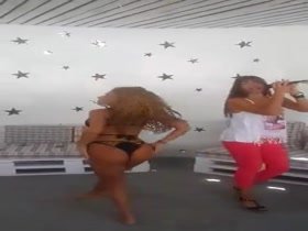 Anastasia Giousef showing some moves 16