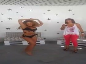 Anastasia Giousef showing some moves 8