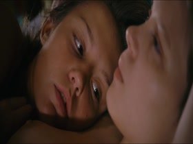 Lea Seydoux, Adele Exarchopoulos in Blue Is the Warmest Color (2013) 15